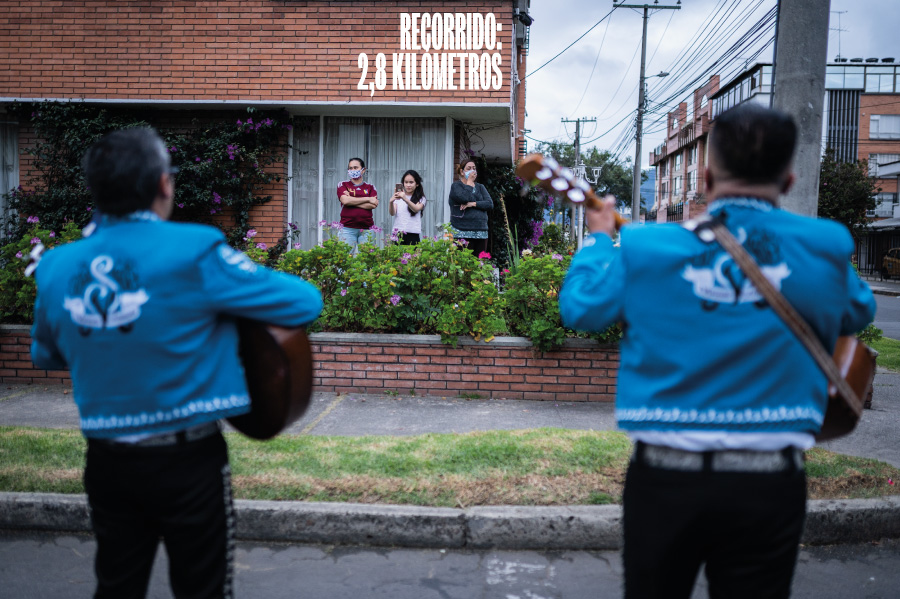  MARIACHI 1