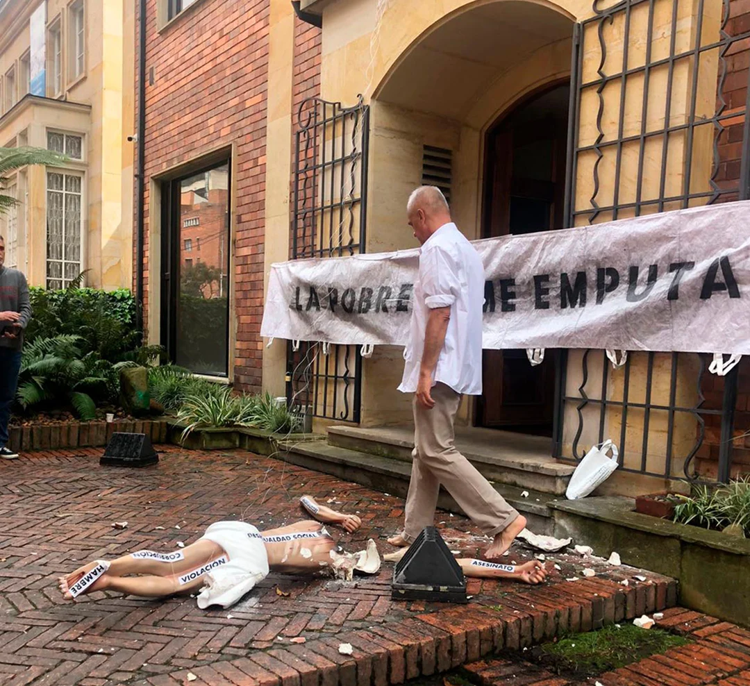 performance colombiano