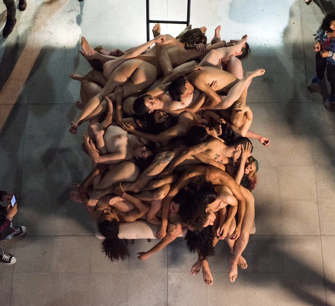 performance colombiano